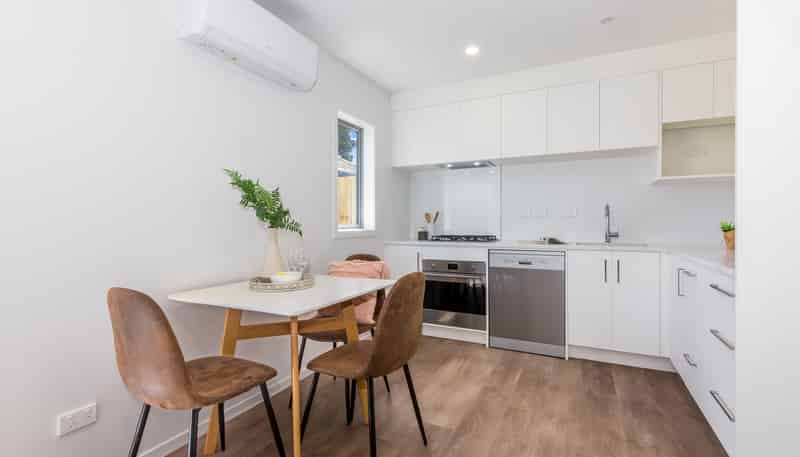 2/12 Mana Avenue, Titahi Bay