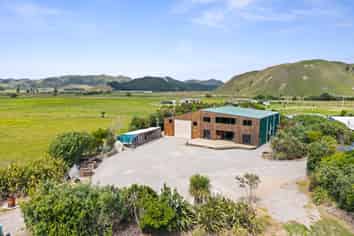 20B Rangiuia Road, Tolaga Bay