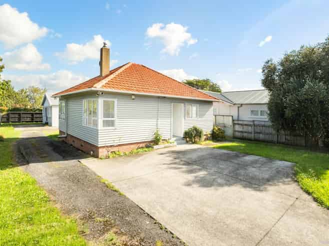 31 Springleigh Avenue, Mount Albert