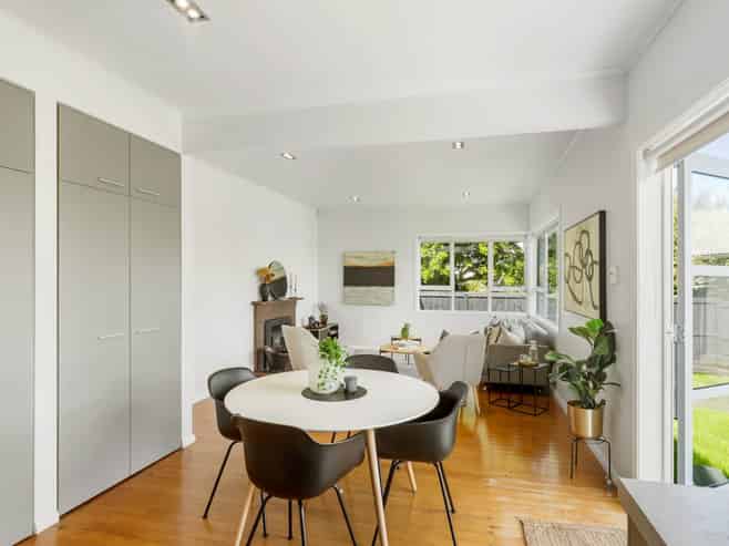 31 Springleigh Avenue, Mount Albert