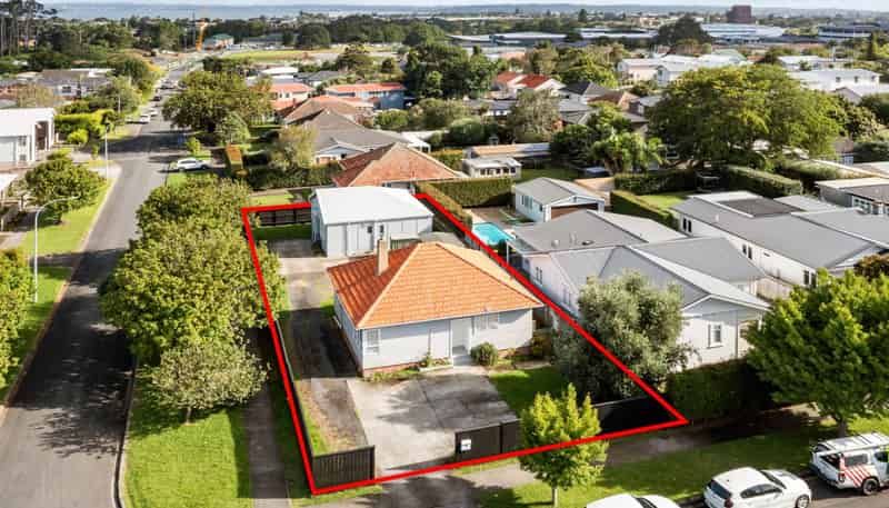 31 Springleigh Avenue, Mount Albert