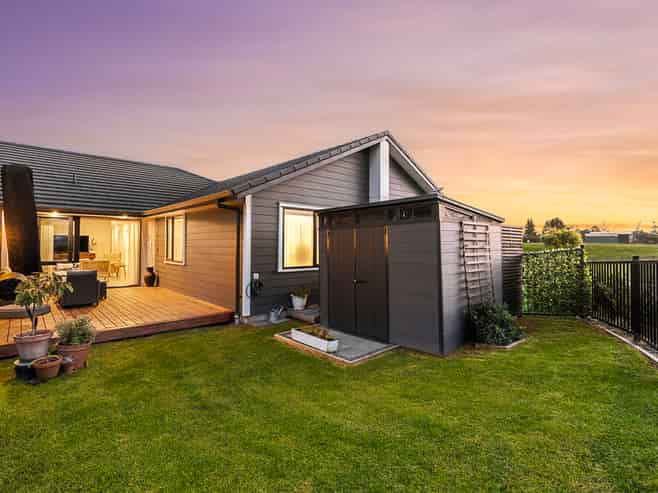 9 Metoriti Crescent, KARAKA