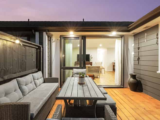 9 Metoriti Crescent, KARAKA