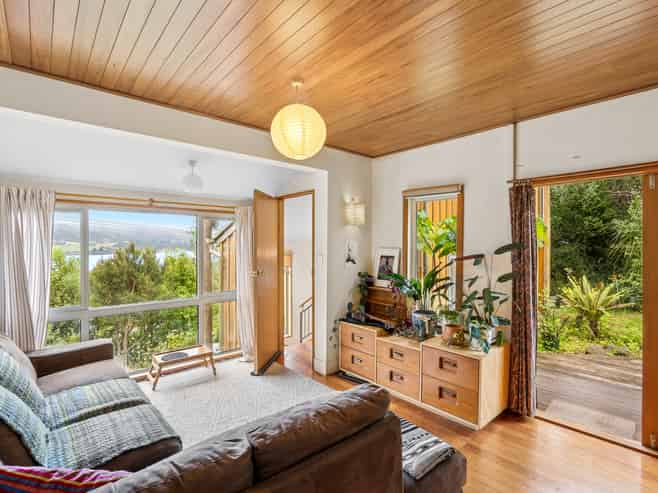 126 Doctors Point Road, Waitati