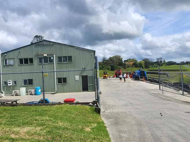 Practical Wellsford warehouse + yard