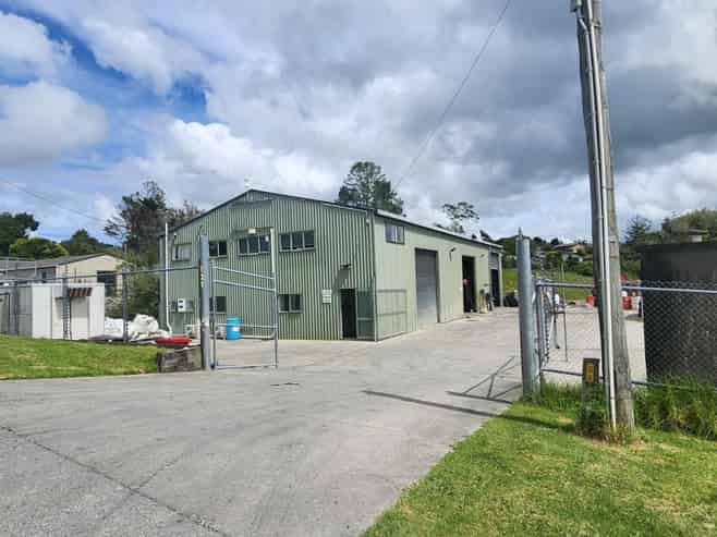 Practical Wellsford warehouse + yard