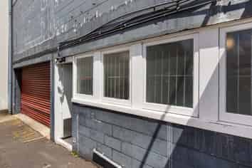 Affordable & Practical Storage Solution | 162m2