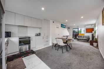 1/6 St Leonards Road, Kelston