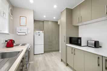 82 Bell Street, Tawa