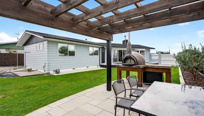 3 Feist Street, Carterton