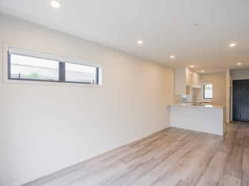 11/137 Hall Ave, Favona