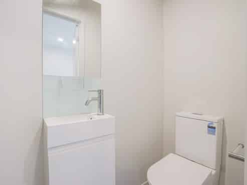 11/137 Hall Ave, Favona