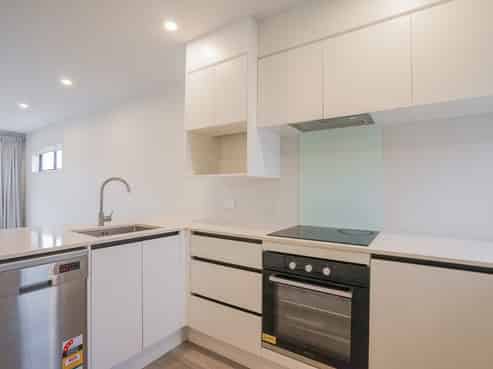 11/137 Hall Ave, Favona