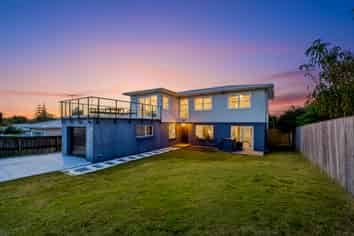 15 Lancaster Road, Beach Haven