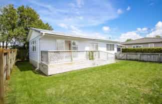 13a Rewarewa Road, Te Atatu Peninsula