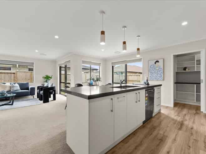 225 Te Okuroa Drive, Papamoa