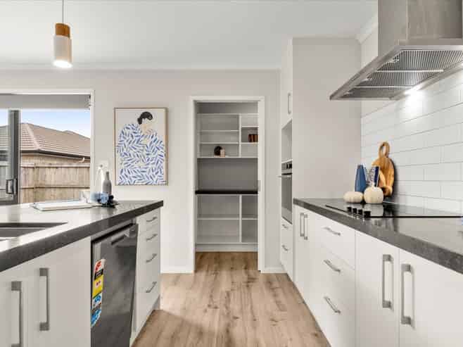 225 Te Okuroa Drive, Papamoa