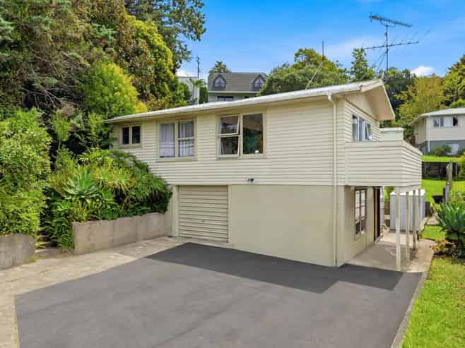 14-18B Cypress Place, Sunnynook