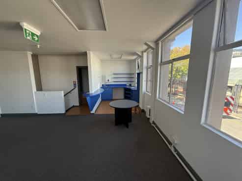 Office Space in Nelson's Prime Location!