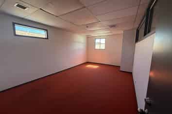 Office Space in Nelson's Prime Location!