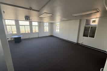 Office Space in Nelson's Prime Location!