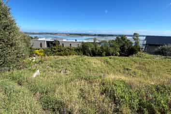 29 Balmoral Lane, Redcliffs