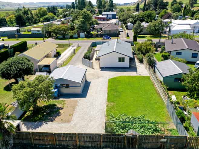 6 Schwass Street, Seddon