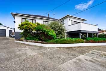 236 Foyle Street, Bluff