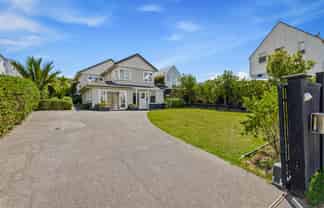 28 Hanlon Crescent, Devonport