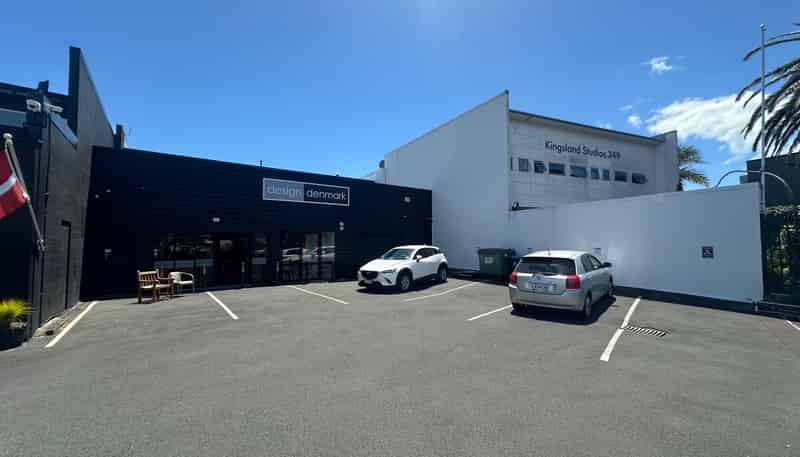 351 New North Road, Kingsland