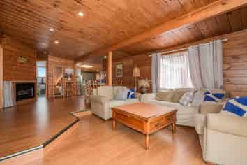 3 Highwic Avenue, Epsom