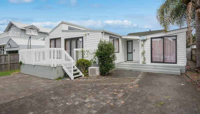 3 Highwic Avenue, Epsom