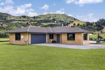 931 Limeworks Loop Road, Te Pahu