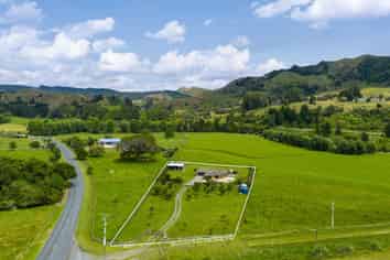 931 Limeworks Loop Road, Te Pahu