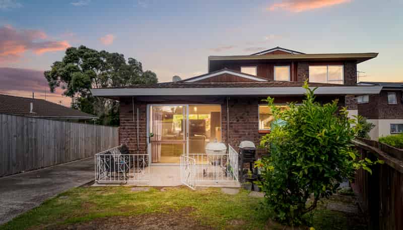 29 Faith Bullock Place, New Lynn