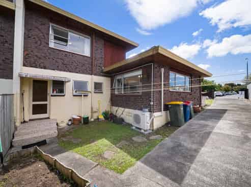 29 Faith Bullock Place, New Lynn