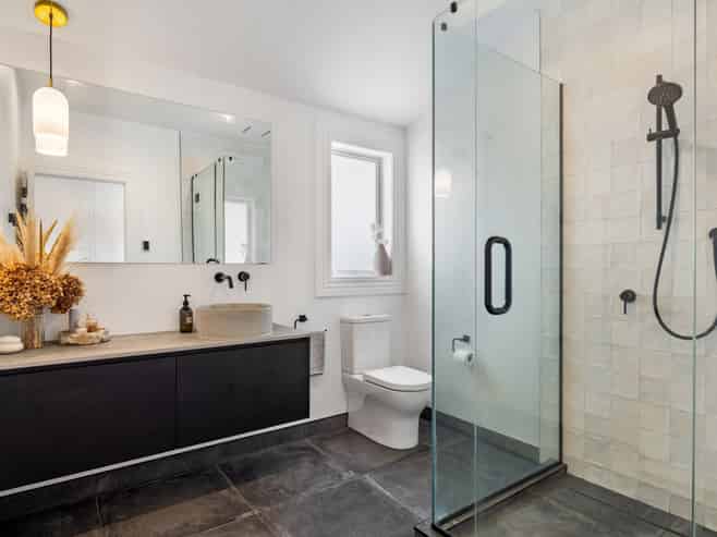 11 Miro Street, Takaro