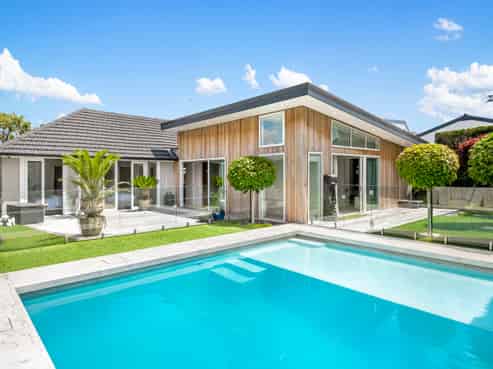 12 Tangaroa Street, Point England