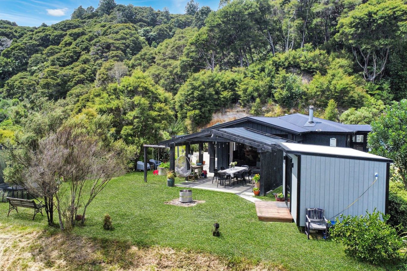 Ride, roam and relax - 20+ ha of privacy - Widok 5