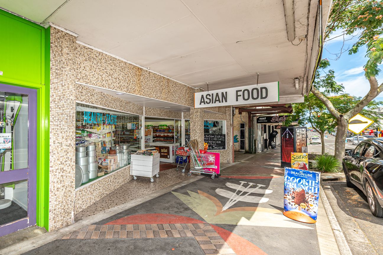 Multi Tenanted Building - Visning 3