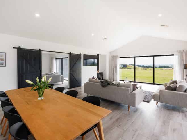 2 Mataki Lane, Halcombe