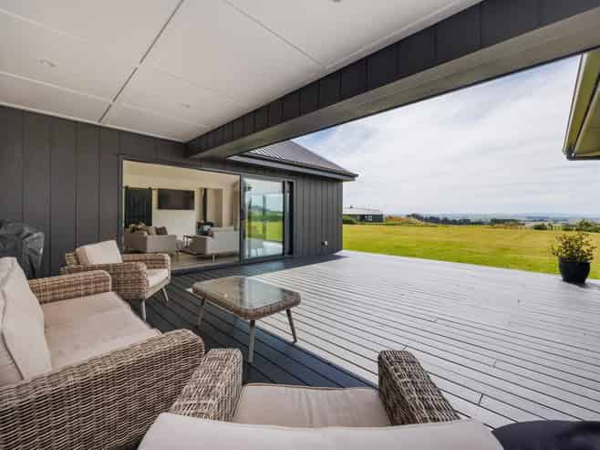 2 Mataki Lane, Halcombe