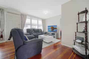 2/82 Portage Road, New Lynn