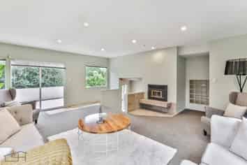 212 Carter Road, Oratia