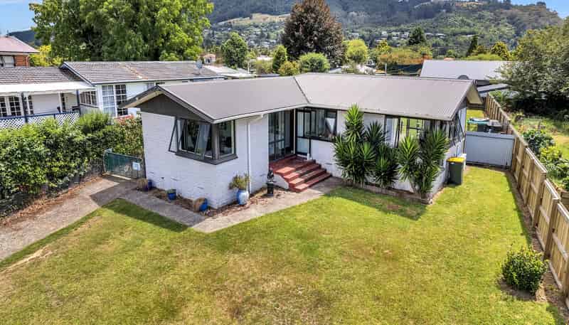 66 Lisa Crescent, Mangakakahi