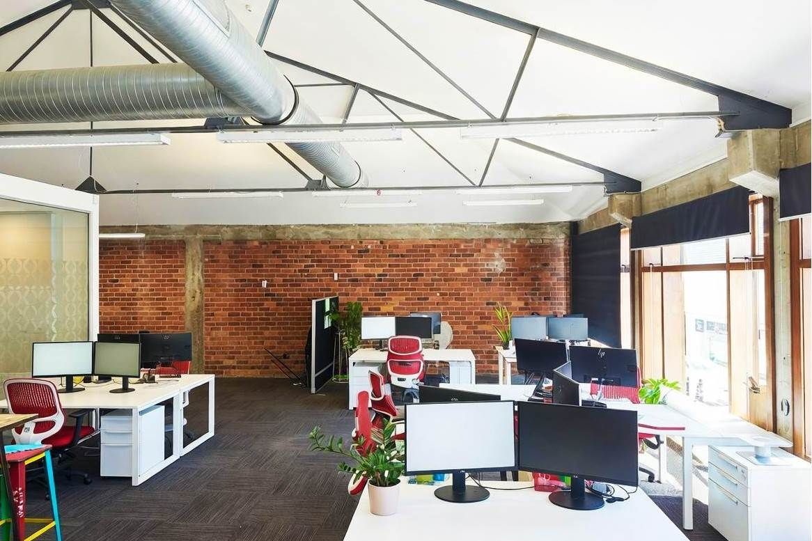 DREAM OFFICE ON DAVIS CRESCENT - Vista 4
