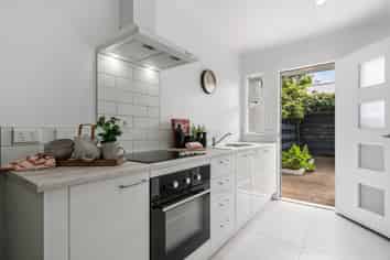 2/30 Gobray Crescent, Mount Maunganui