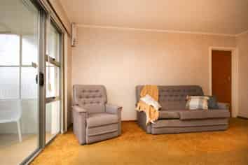 2/66 William Street, Ashburton