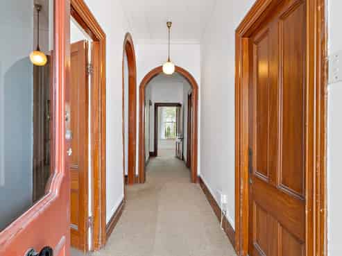 22 Lloyd Avenue, Mount Albert