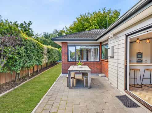 4 Hyatt Grove, Greenmeadows